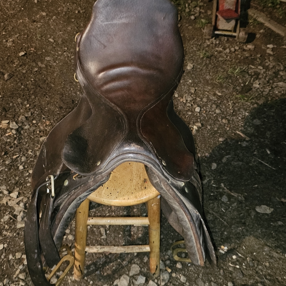 Captain sandy italianano English riding saddle